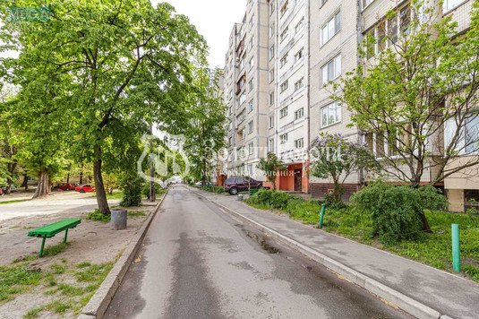 Продаж 3 кімнатної квартири (71/42/9), 6 пов. 9 пов. будинку, <a class="location-link" href="/kiev/" title="Недвижимость Київ">Київ</a>, <a class="location-link" href="/kiev/darnickij/" title="Недвижимость Дарницький район">Дарницький р-н</a>, Харківське шосе, 174б (изображение 20)