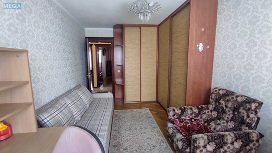 Оренда 3 кімнатної квартири, <a class="location-link" href="/kiev/" title="Недвижимость Київ">Київ</a>, <a class="location-link" href="/kiev/podolskij/" title="Недвижимость Подільський район">Подільський р-н</a>, Свободи просп., 30А (изображение 8)