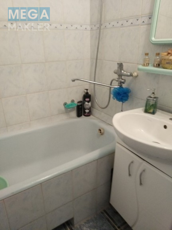 Оренда 1 кімнатної квартири, стандарт, <a class="location-link" href="/kiev/" title="Недвижимость Київ">Київ</a>, <a class="location-link" href="/kiev/darnickij/" title="Недвижимость Дарницький район">Дарницький р-н</a>, Кошиця Олександра ( <img src="https://megamakler.com.ua/metro/00ff00.gif" alt="" class="metro" /> м. Харьковская, 7хв. пішки ) (изображение 12)