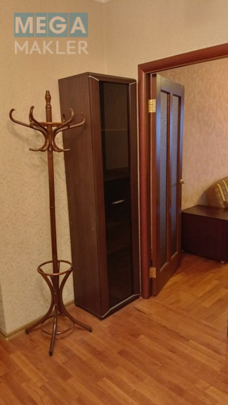 Оренда 3 кімнатної квартири, люкс, <a class="location-link" href="/kiev/" title="Недвижимость Київ">Київ</a>, <a class="location-link" href="/kiev/solomenskij/" title="Недвижимость Солом'янський район">Солом'янський р-н</a>, Кадетський гай 6 (изображение 4)