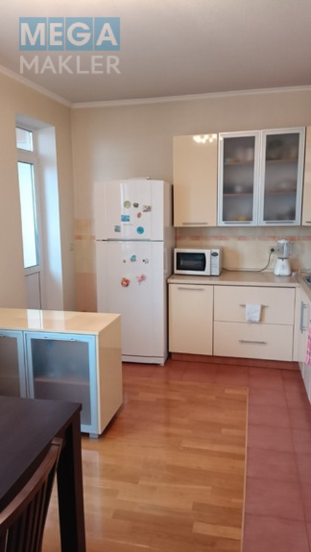 Оренда 3 кімнатної квартири, люкс, <a class="location-link" href="/kiev/" title="Недвижимость Київ">Київ</a>, <a class="location-link" href="/kiev/solomenskij/" title="Недвижимость Солом'янський район">Солом'янський р-н</a>, Кадетський гай 6 (изображение 31)