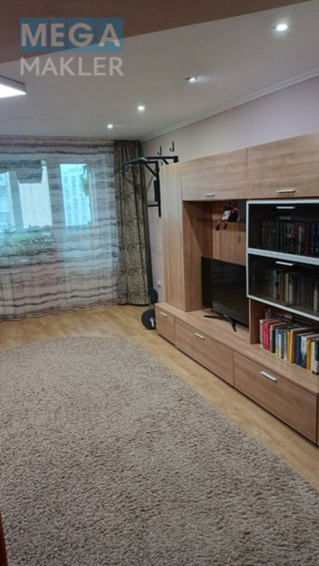 Продаж 3 кімнатної квартири (80/48/10), 10 пов. 25 пов. будинку, <a class="location-link" href="/kiev/" title="Недвижимость Київ">Київ</a>, <a class="location-link" href="/kiev/dneprovskij/" title="Недвижимость Дніпровський район">Дніпровський р-н</a>, Дарницький бульвар 10 ( <img src="https://megamakler.com.ua/metro/ff0000.gif" alt="" class="metro" /> м. Дарница, 7-10 хв пішки ) (изображение 3)
