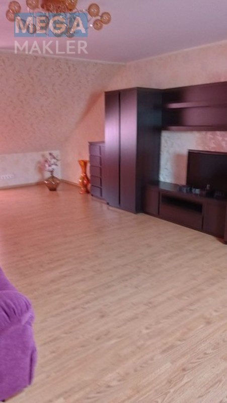 Продаж дома, 3 поверху, 130 кв.м, 4 кімнати, люкс, ділянка 2 сотки, <a class="location-link" href="/petrovskoe-selo-kv-kievo-svyatoshinskij-rajon/" title="Недвижимость Петрівське">Петрівське</a>, Виноградна 4 (изображение 3)