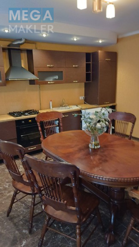 Продаж дома, 3 поверху, 130 кв.м, 4 кімнати, люкс, ділянка 2 сотки, <a class="location-link" href="/petrovskoe-selo-kv-kievo-svyatoshinskij-rajon/" title="Недвижимость Петрівське">Петрівське</a>, Виноградна 4 (изображение 20)