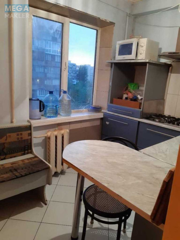 Оренда кімнати (підселення), <a class="location-link" href="/kiev/" title="Недвижимость Київ">Київ</a>, <a class="location-link" href="/kiev/dneprovskij/" title="Недвижимость Дніпровський район">Дніпровський р-н</a>, Павла Тичини просп., 9 (изображение 7)