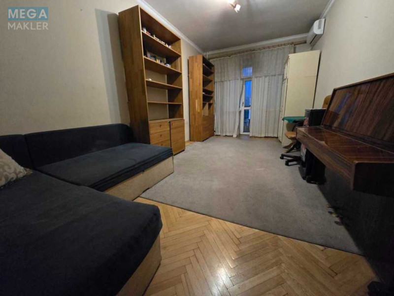 Продаж 2 кімнатної квартири (54,7/?/9), 4 пов. 4 пов. будинку, <a class="location-link" href="/kiev/" title="Недвижимость Київ">Київ</a>, <a class="location-link" href="/kiev/podolskij/" title="Недвижимость Подільський район">Подільський р-н</a>, Вишгородська вул. (изображение 4)