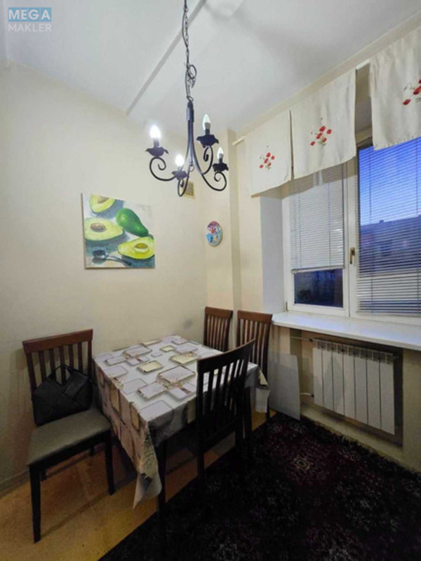 Продаж 2 кімнатної квартири (54,7/?/9), 4 пов. 4 пов. будинку, <a class="location-link" href="/kiev/" title="Недвижимость Київ">Київ</a>, <a class="location-link" href="/kiev/podolskij/" title="Недвижимость Подільський район">Подільський р-н</a>, Вишгородська вул. (изображение 10)