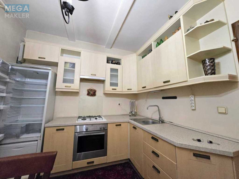 Продаж 2 кімнатної квартири (54,7/?/9), 4 пов. 4 пов. будинку, <a class="location-link" href="/kiev/" title="Недвижимость Київ">Київ</a>, <a class="location-link" href="/kiev/podolskij/" title="Недвижимость Подільський район">Подільський р-н</a>, Вишгородська вул. (изображение 11)