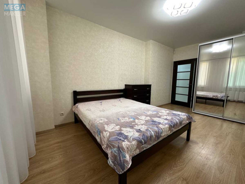 Оренда 3 кімнатної квартири, <a class="location-link" href="/kiev/" title="Недвижимость Київ">Київ</a>, <a class="location-link" href="/kiev/dneprovskij/" title="Недвижимость Дніпровський район">Дніпровський р-н</a>, Регенераторная ул., 4 (изображение 7)