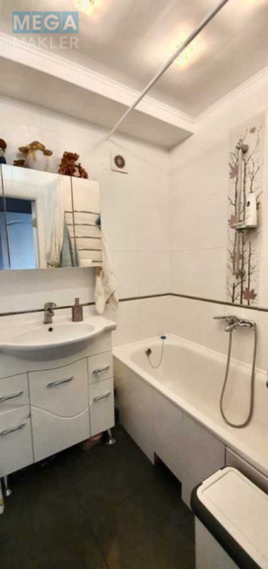 Продаж 4 кімнатної квартири (70/46/9), 5 пов. 5 пов. будинку, <a class="location-link" href="/kiev/" title="Недвижимость Київ">Київ</a>, <a class="location-link" href="/kiev/dneprovskij/" title="Недвижимость Дніпровський район">Дніпровський р-н</a>, Дарницкий бульв., 15 (изображение 2)