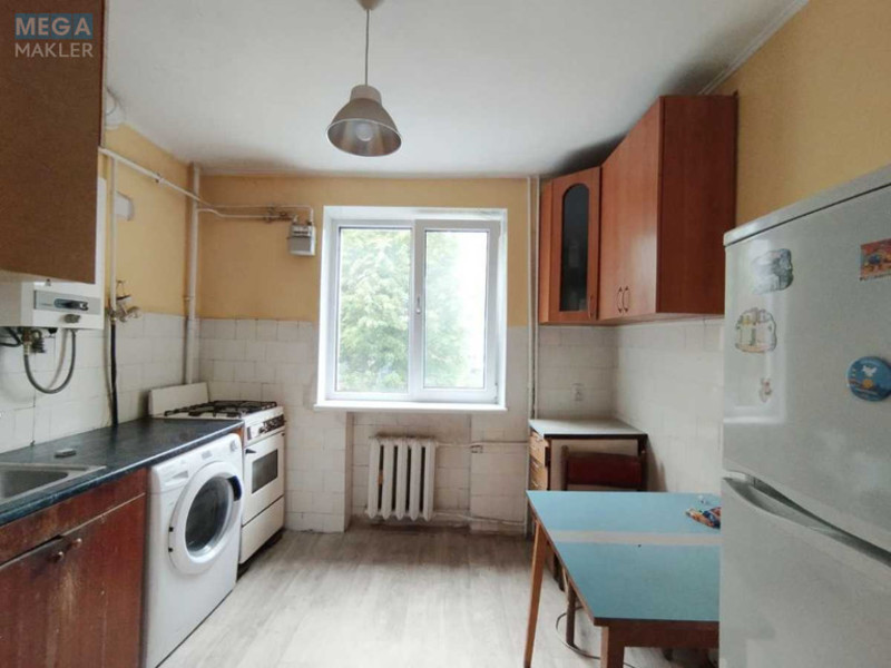 Продаж 3 кімнатної квартири (57/38/8,7), 3 пов. 5 пов. будинку, <a class="location-link" href="/kiev/" title="Недвижимость Київ">Київ</a>, <a class="location-link" href="/kiev/pecherskij/" title="Недвижимость Печерський район">Печерський р-н</a>, Тимірязєвська вул., 4 (изображение 9)