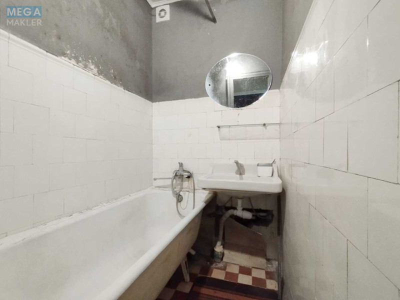 Продаж 3 кімнатної квартири (57/38/8,7), 3 пов. 5 пов. будинку, <a class="location-link" href="/kiev/" title="Недвижимость Київ">Київ</a>, <a class="location-link" href="/kiev/pecherskij/" title="Недвижимость Печерський район">Печерський р-н</a>, Тимірязєвська вул., 4 (изображение 14)