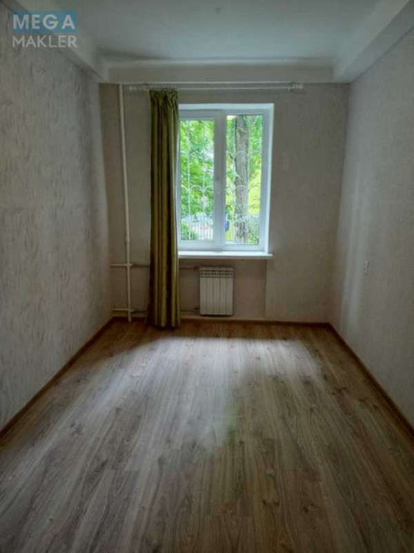 Оренда 3 кімнатної квартири, <a class="location-link" href="/kiev/" title="Недвижимость Київ">Київ</a>, <a class="location-link" href="/kiev/pecherskij/" title="Недвижимость Печерський район">Печерський р-н</a>, Марії Приймаченко бульв., 8б (изображение 5)