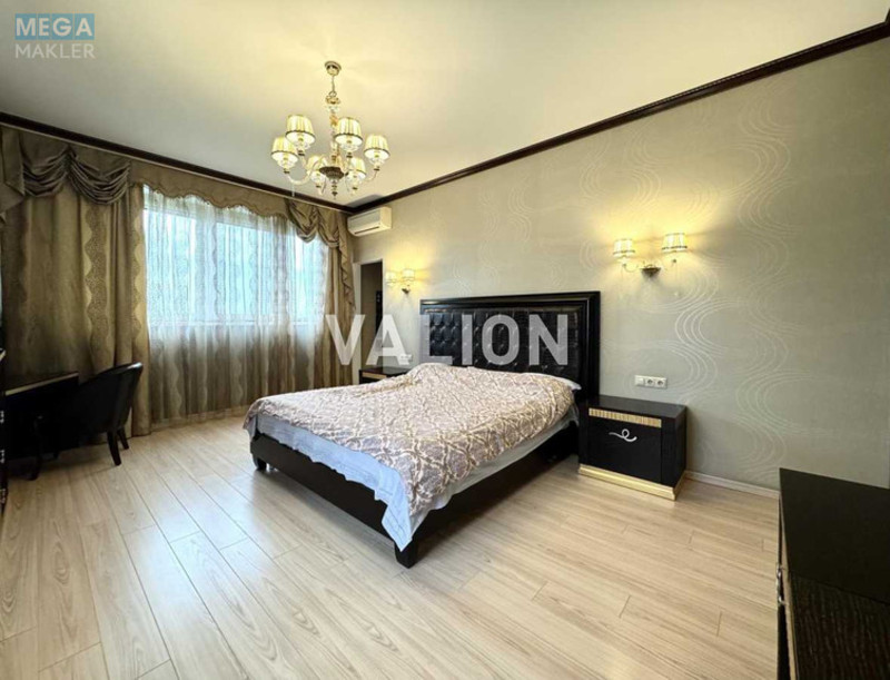 Продаж 3 кімнатної квартири (131/76/16,7), 9 пов. 27 пов. будинку, <a class="location-link" href="/kiev/" title="Недвижимость Київ">Київ</a>, <a class="location-link" href="/kiev/solomenskij/" title="Недвижимость Солом'янський район">Солом'янський р-н</a>, Солом`янська вул., 15а (изображение 2)