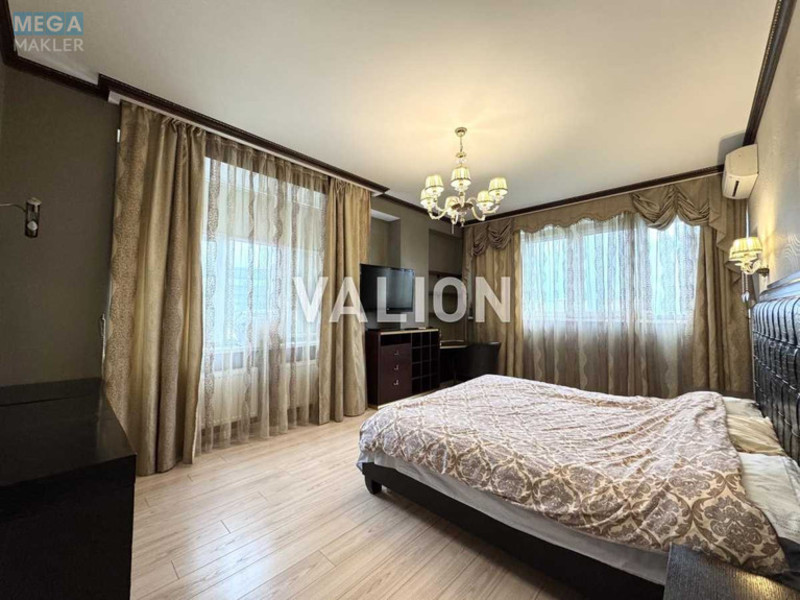 Продаж 3 кімнатної квартири (131/76/16,7), 9 пов. 27 пов. будинку, <a class="location-link" href="/kiev/" title="Недвижимость Київ">Київ</a>, <a class="location-link" href="/kiev/solomenskij/" title="Недвижимость Солом'янський район">Солом'янський р-н</a>, Солом`янська вул., 15а (изображение 4)