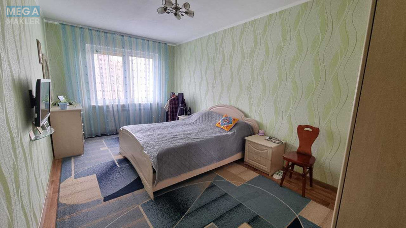 Продаж 3 кімнатної квартири (88/58/14), 12 пов. 14 пов. будинку, <a class="location-link" href="/kiev/" title="Недвижимость Київ">Київ</a>, <a class="location-link" href="/kiev/goloseevskij/" title="Недвижимость Голосіївський район">Голосіївський р-н</a>, Михайла Максимовича вул., 9 (изображение 3)