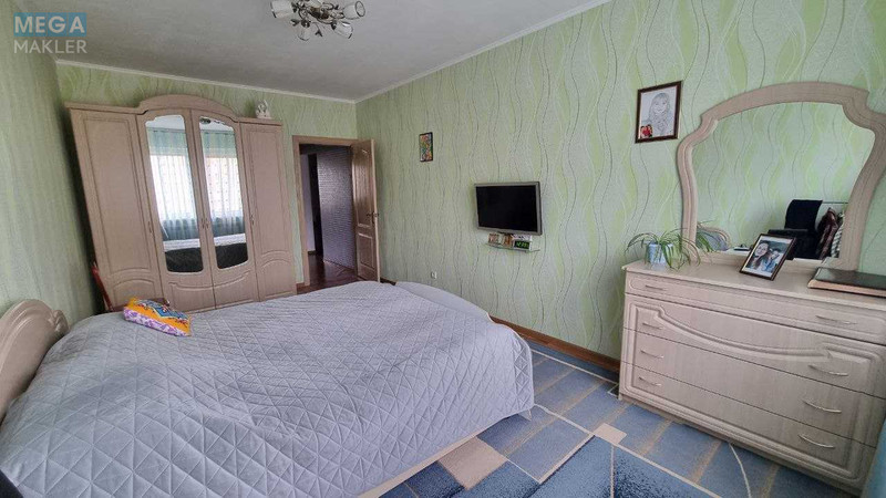 Продаж 3 кімнатної квартири (88/58/14), 12 пов. 14 пов. будинку, <a class="location-link" href="/kiev/" title="Недвижимость Київ">Київ</a>, <a class="location-link" href="/kiev/goloseevskij/" title="Недвижимость Голосіївський район">Голосіївський р-н</a>, Михайла Максимовича вул., 9 (изображение 5)