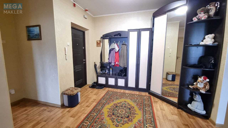 Продаж 3 кімнатної квартири (88/58/14), 12 пов. 14 пов. будинку, <a class="location-link" href="/kiev/" title="Недвижимость Київ">Київ</a>, <a class="location-link" href="/kiev/goloseevskij/" title="Недвижимость Голосіївський район">Голосіївський р-н</a>, Михайла Максимовича вул., 9 (изображение 8)