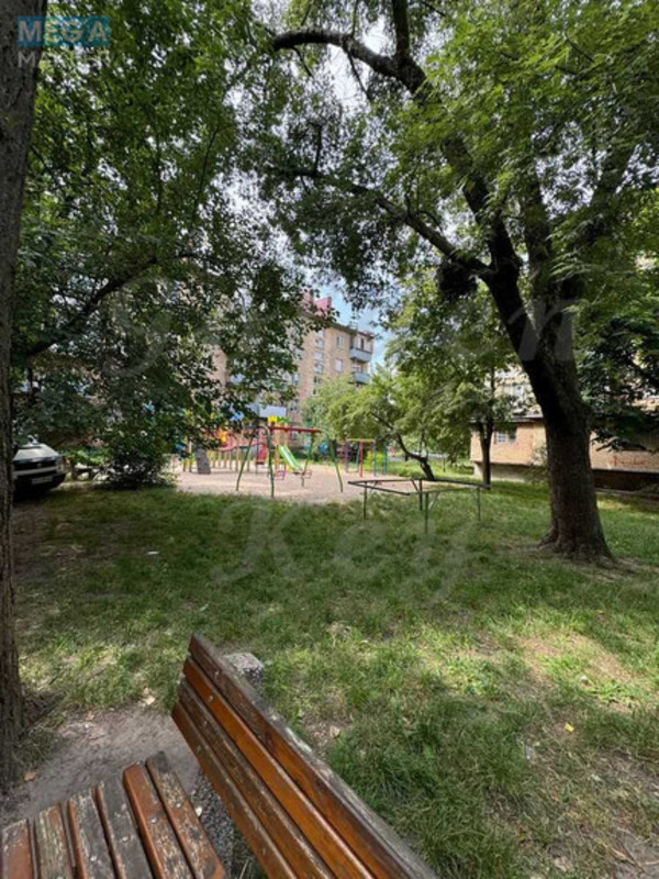 Продаж 3 кімнатної квартири (62/?/10), 3 пов. 5 пов. будинку, <a class="location-link" href="/kiev/" title="Недвижимость Київ">Київ</a>, <a class="location-link" href="/kiev/dneprovskij/" title="Недвижимость Дніпровський район">Дніпровський р-н</a>, Запорожця вул., 11б (изображение 3)