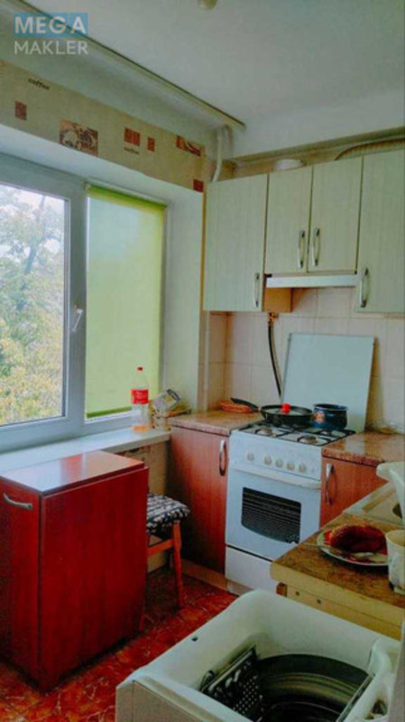 Продаж 2 кімнатної квартири (45/30/7), 3 пов. 5 пов. будинку, <a class="location-link" href="/kiev/" title="Недвижимость Київ">Київ</a>, <a class="location-link" href="/kiev/dneprovskij/" title="Недвижимость Дніпровський район">Дніпровський р-н</a>, Курнатовського вул., 17 (изображение 2)