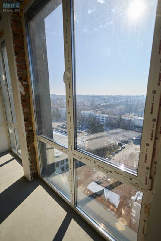 Продаж 3 кімнатної квартири (101,7/?/28), 13 пов. 14 пов. будинку, <a class="location-link" href="/rovno/" title="Недвижимость Рівне">Рівне</a>, вул.Кавказька, 32В (изображение 7)