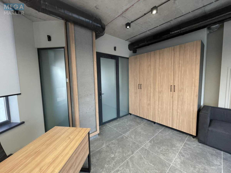 Продаж комерційної нерухомості, 293 кв.м, под офис, <a class="location-link" href="/kiev/" title="Недвижимость Київ">Київ</a>, <a class="location-link" href="/kiev/svyatoshinskij/" title="Недвижимость Святошинський район">Святошинський р-н</a>, Победы просп., 67 (изображение 11)