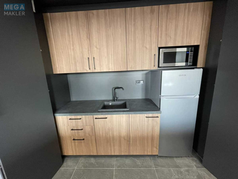 Продаж комерційної нерухомості, 293 кв.м, под офис, <a class="location-link" href="/kiev/" title="Недвижимость Київ">Київ</a>, <a class="location-link" href="/kiev/svyatoshinskij/" title="Недвижимость Святошинський район">Святошинський р-н</a>, Победы просп., 67 (изображение 13)