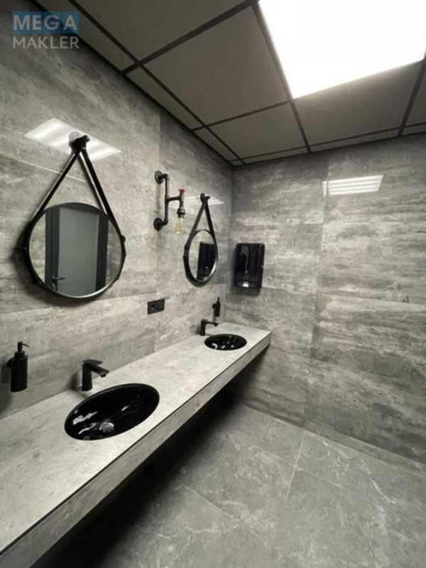 Продаж комерційної нерухомості, 293 кв.м, под офис, <a class="location-link" href="/kiev/" title="Недвижимость Київ">Київ</a>, <a class="location-link" href="/kiev/svyatoshinskij/" title="Недвижимость Святошинський район">Святошинський р-н</a>, Победы просп., 67 (изображение 16)