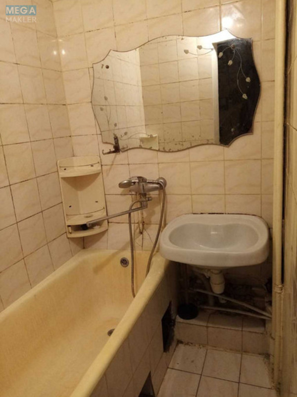 Оренда 3 кімнатної квартири, <a class="location-link" href="/kiev/" title="Недвижимость Київ">Київ</a>, <a class="location-link" href="/kiev/svyatoshinskij/" title="Недвижимость Святошинський район">Святошинський р-н</a>, Ромена Роллана бульв. (изображение 9)