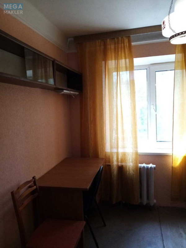 Оренда 3 кімнатної квартири, <a class="location-link" href="/kiev/" title="Недвижимость Київ">Київ</a>, <a class="location-link" href="/kiev/svyatoshinskij/" title="Недвижимость Святошинський район">Святошинський р-н</a>, Ромена Роллана бульв. (изображение 10)