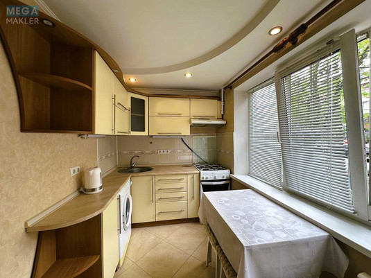 Оренда 2 кімнатної квартири, <a class="location-link" href="/kiev/" title="Недвижимость Київ">Київ</a>, <a class="location-link" href="/kiev/dneprovskij/" title="Недвижимость Дніпровський район">Дніпровський р-н</a>, Курнатовського вул., 19 (изображение 8)