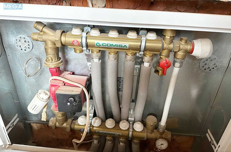 Продаж дома, 2 поверху, 207 кв.м, 5 кімнат, ділянка 13 соток, <a class="location-link" href="/hotov/" title="Недвижимость Хотів">Хотів</a>, Площа Ленінградська, 4 (изображение 8)