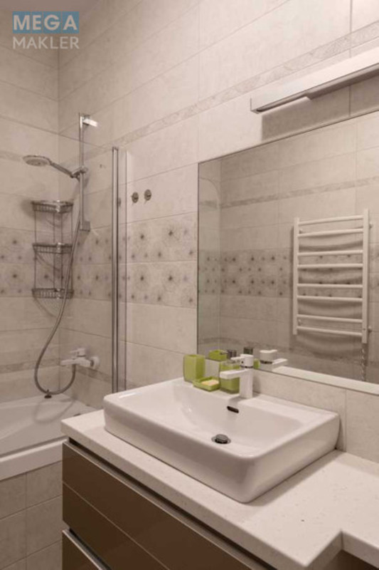 Оренда 2 кімнатної квартири, <a class="location-link" href="/kiev/" title="Недвижимость Київ">Київ</a>, <a class="location-link" href="/kiev/pecherskij/" title="Недвижимость Печерський район">Печерський р-н</a>, Джона Маккейна вул., 7 (изображение 13)