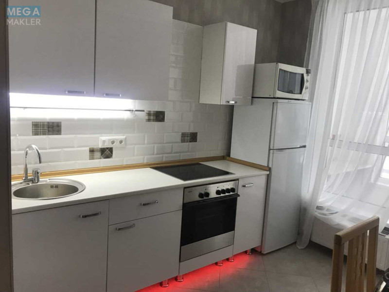 Оренда 1 кімнатної квартири, <a class="location-link" href="/kiev/" title="Недвижимость Київ">Київ</a>, <a class="location-link" href="/kiev/podolskij/" title="Недвижимость Подільський район">Подільський р-н</a>, Семьи Кристеров ул., 20 (изображение 3)