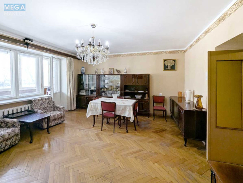 Продаж 3 кімнатної квартири (91/51/9), 2 пов. 16 пов. будинку, <a class="location-link" href="/kiev/" title="Недвижимость Київ">Київ</a>, <a class="location-link" href="/kiev/pecherskij/" title="Недвижимость Печерський район">Печерський р-н</a>, Суворова вул., 19а (изображение 3)