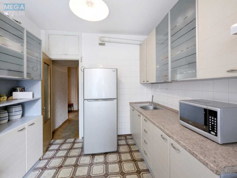 Продаж 3 кімнатної квартири (91/51/9), 2 пов. 16 пов. будинку, <a class="location-link" href="/kiev/" title="Недвижимость Київ">Київ</a>, <a class="location-link" href="/kiev/pecherskij/" title="Недвижимость Печерський район">Печерський р-н</a>, Суворова вул., 19а (изображение 12)