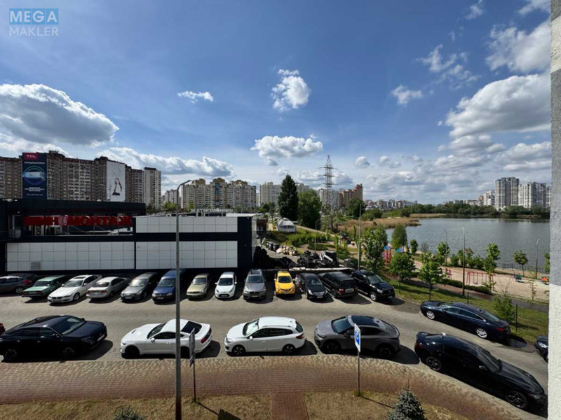 Продаж 2 кімнатної квартири (76/34/16), 3 пов. 26 пов. будинку, <a class="location-link" href="/kiev/" title="Недвижимость Київ">Київ</a>, <a class="location-link" href="/kiev/darnickij/" title="Недвижимость Дарницький район">Дарницький р-н</a>, Ревуцкого ул., 40Г (изображение 6)