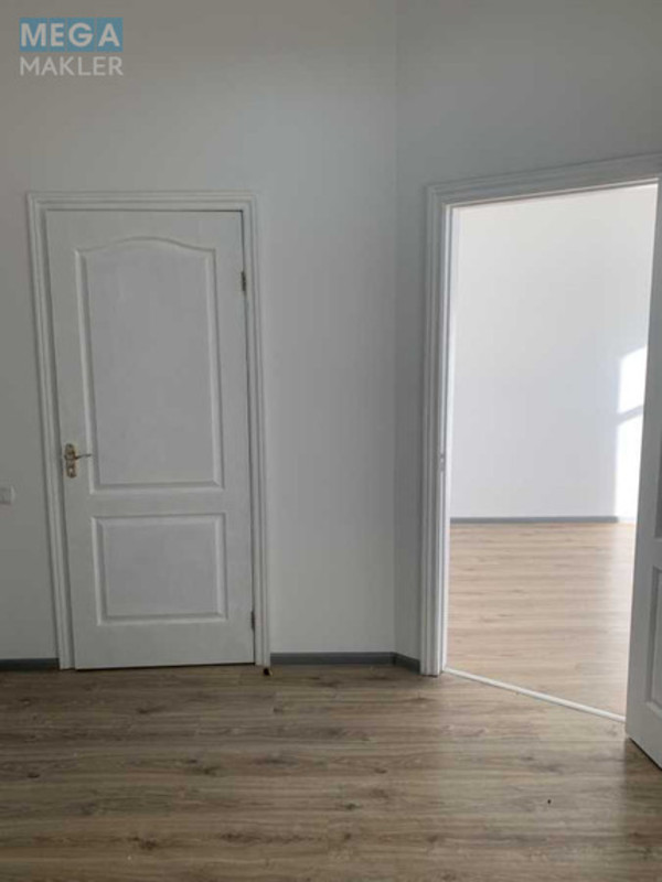 Оренда комерційної нерухомості, 42,50 кв.м, под офис, <a class="location-link" href="/kiev/" title="Недвижимость Київ">Київ</a>, <a class="location-link" href="/kiev/obolonskij/" title="Недвижимость Оболонський район">Оболонський р-н</a>, Викентия Хвойки ул., 21 (изображение 7)
