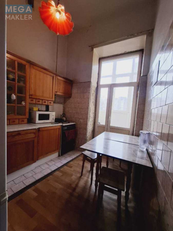 Продаж 2 кімнатної квартири (54/27/9), 2 пов. 4 пов. будинку, <a class="location-link" href="/kiev/" title="Недвижимость Київ">Київ</a>, <a class="location-link" href="/kiev/shevchenkovskij/" title="Недвижимость Шевченківський район">Шевченківський р-н</a>, Сечевых Стрельцов ул., 81 (изображение 2)