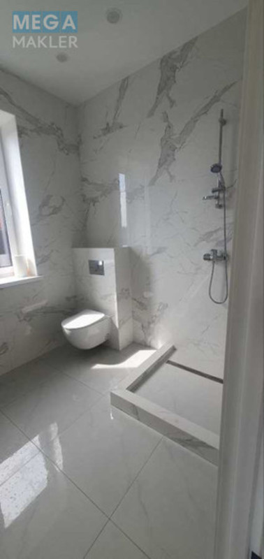 Продаж дома, 2 поверху, 228 кв.м, 5 кімнат, ділянка 7 соток, <a class="location-link" href="/oseshina/" title="Недвижимость Осещина">Осещина</a>, Сунична (изображение 8)