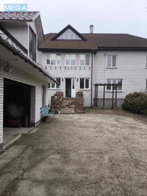 Продаж дома, 2 поверху, 350 кв.м, 8 кімнат, ділянка 10 соток, <a class="location-link" href="/kiev/" title="Недвижимость Київ">Київ</a>, <a class="location-link" href="/kiev/pecherskij/" title="Недвижимость Печерський район">Печерський р-н</a>, Олександра Матросова вул., 2 (изображение 8)