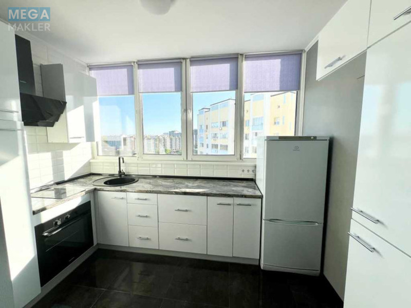 Продаж 2 кімнатної квартири (65/32/14), 9 пов. 10 пов. будинку, <a class="location-link" href="/sofievskaya-borshagovka/" title="Недвижимость Софіївська Борщагівка">Софіївська Борщагівка</a>, Боголюбова, 33 (изображение 2)