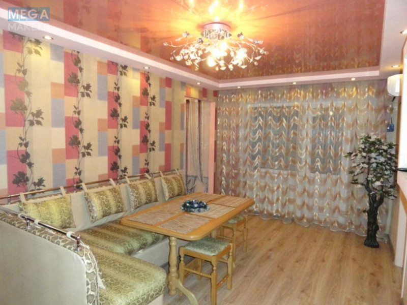 Оренда 3 кімнатної квартири, <a class="location-link" href="/odessa/" title="Недвижимость Одеса">Одеса</a>, <a class="location-link" href="/odessa/suvorovskij/" title="Недвижимость Суворовський район">Суворовський р-н</a>, Лузанівська, 67 (изображение 4)