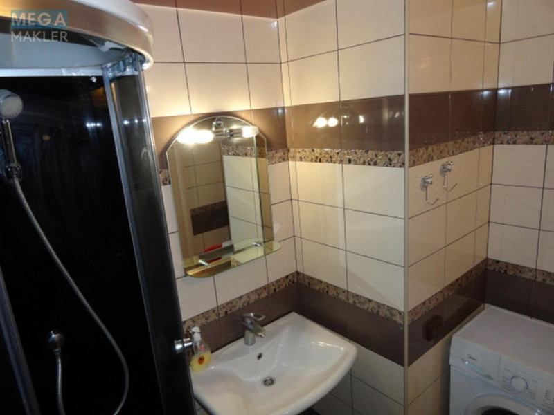 Оренда 3 кімнатної квартири, <a class="location-link" href="/odessa/" title="Недвижимость Одеса">Одеса</a>, <a class="location-link" href="/odessa/suvorovskij/" title="Недвижимость Суворовський район">Суворовський р-н</a>, Лузанівська, 67 (изображение 9)