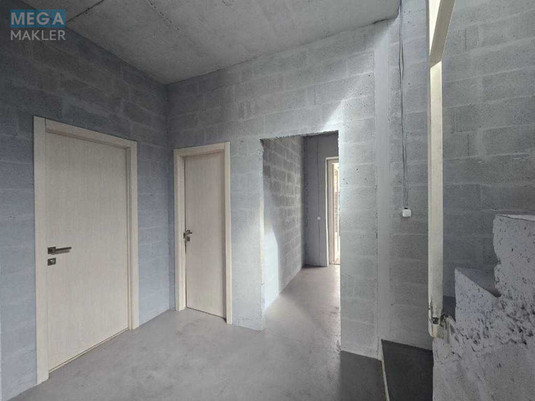 Продаж дома, 2&nbsp;поверху, 175&nbsp;кв.м, 3&nbsp;кімнати, ділянка 3&nbsp;сотки, <a class="location-link" href="/kiev/" title="Недвижимость Київ">Київ</a>, <a class="location-link" href="/kiev/darnickij/" title="Недвижимость Дарницький район">Дарницький р-н</a>, 53-а Садова вул. (изображение 7)