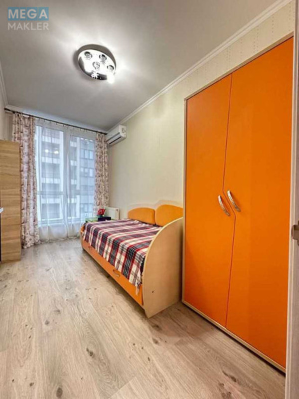 Продаж 3 кімнатної квартири (74/?/15), 15 пов. 18 пов. будинку, <a class="location-link" href="/kiev/" title="Недвижимость Київ">Київ</a>, <a class="location-link" href="/kiev/goloseevskij/" title="Недвижимость Голосіївський район">Голосіївський р-н</a>, Академіка Вільямса вул. (изображение 7)