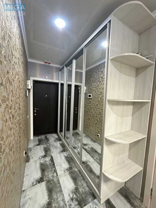 Продаж 3 кімнатної квартири (74/?/15), 15 пов. 18 пов. будинку, <a class="location-link" href="/kiev/" title="Недвижимость Київ">Київ</a>, <a class="location-link" href="/kiev/goloseevskij/" title="Недвижимость Голосіївський район">Голосіївський р-н</a>, Академіка Вільямса вул. (изображение 12)