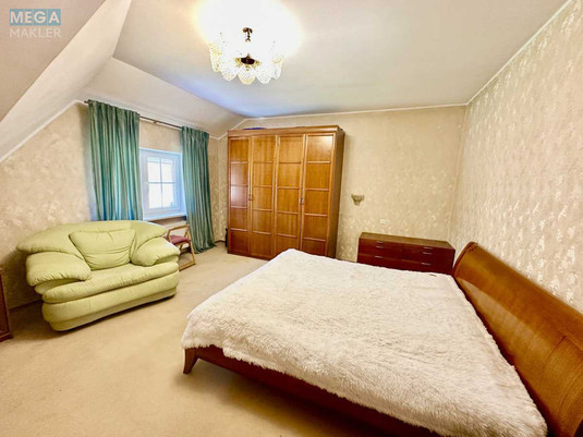 Продаж дома, 2&nbsp;поверху, 240&nbsp;кв.м, 5&nbsp;кімнат, ділянка 15&nbsp;соток, <a class="location-link" href="/kiev/" title="Недвижимость Київ">Київ</a>, <a class="location-link" href="/kiev/obolonskij/" title="Недвижимость Оболонський район">Оболонський р-н</a>, Квитки Цисык ул., 81 (изображение 6)
