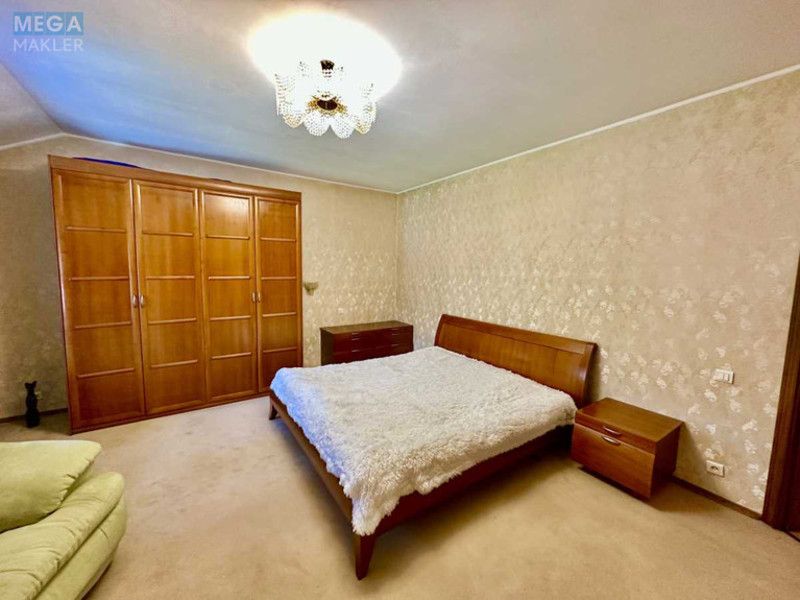 Продаж дома, 2 поверху, 240 кв.м, 5 кімнат, ділянка 15 соток, <a class="location-link" href="/kiev/" title="Недвижимость Київ">Київ</a>, <a class="location-link" href="/kiev/obolonskij/" title="Недвижимость Оболонський район">Оболонський р-н</a>, Квитки Цисык ул., 81 (изображение 7)