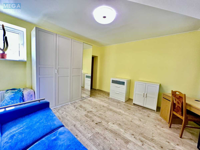 Продаж дома, 2 поверху, 240 кв.м, 5 кімнат, ділянка 15 соток, <a class="location-link" href="/kiev/" title="Недвижимость Київ">Київ</a>, <a class="location-link" href="/kiev/obolonskij/" title="Недвижимость Оболонський район">Оболонський р-н</a>, Квитки Цисык ул., 81 (изображение 12)